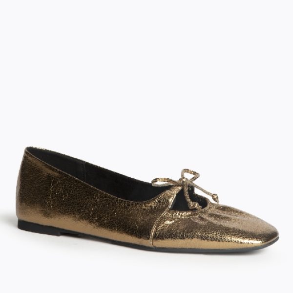 Bailarina Corina Bronce