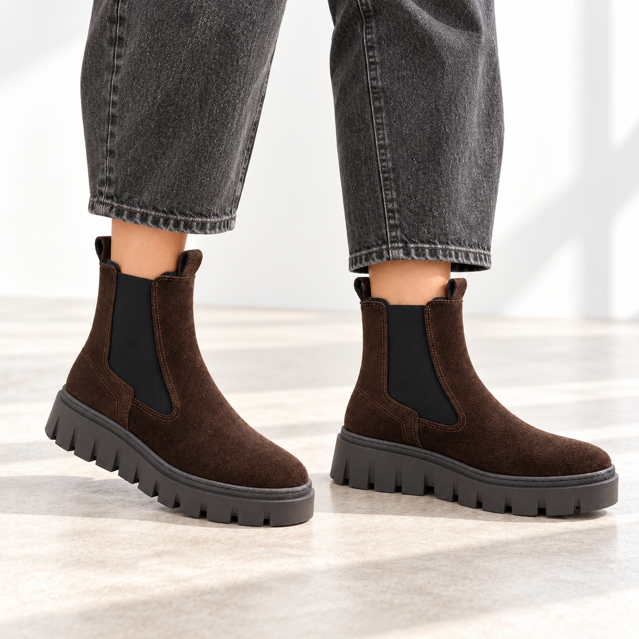 Bota Tamaris Chelsea Marrón - Imagen 6